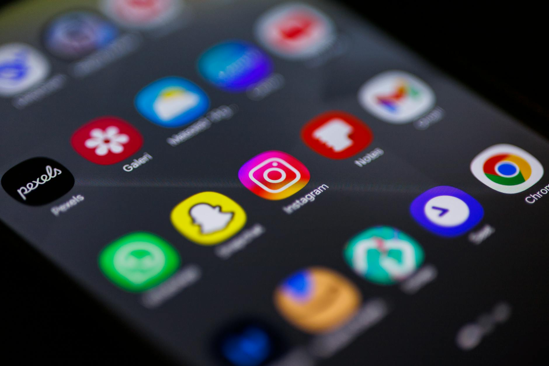 Gambar tutorial langkah-langkah cara optimasi bio Instagram untuk meningkatkan visibilitas dan meningkatkan engagement di media sosial