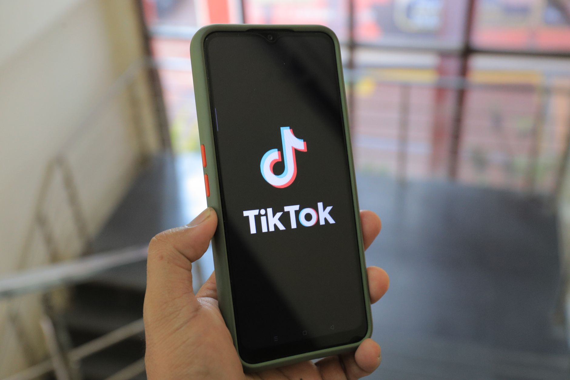 Gambar tutorial membuat konten TikTok menarik dan viral