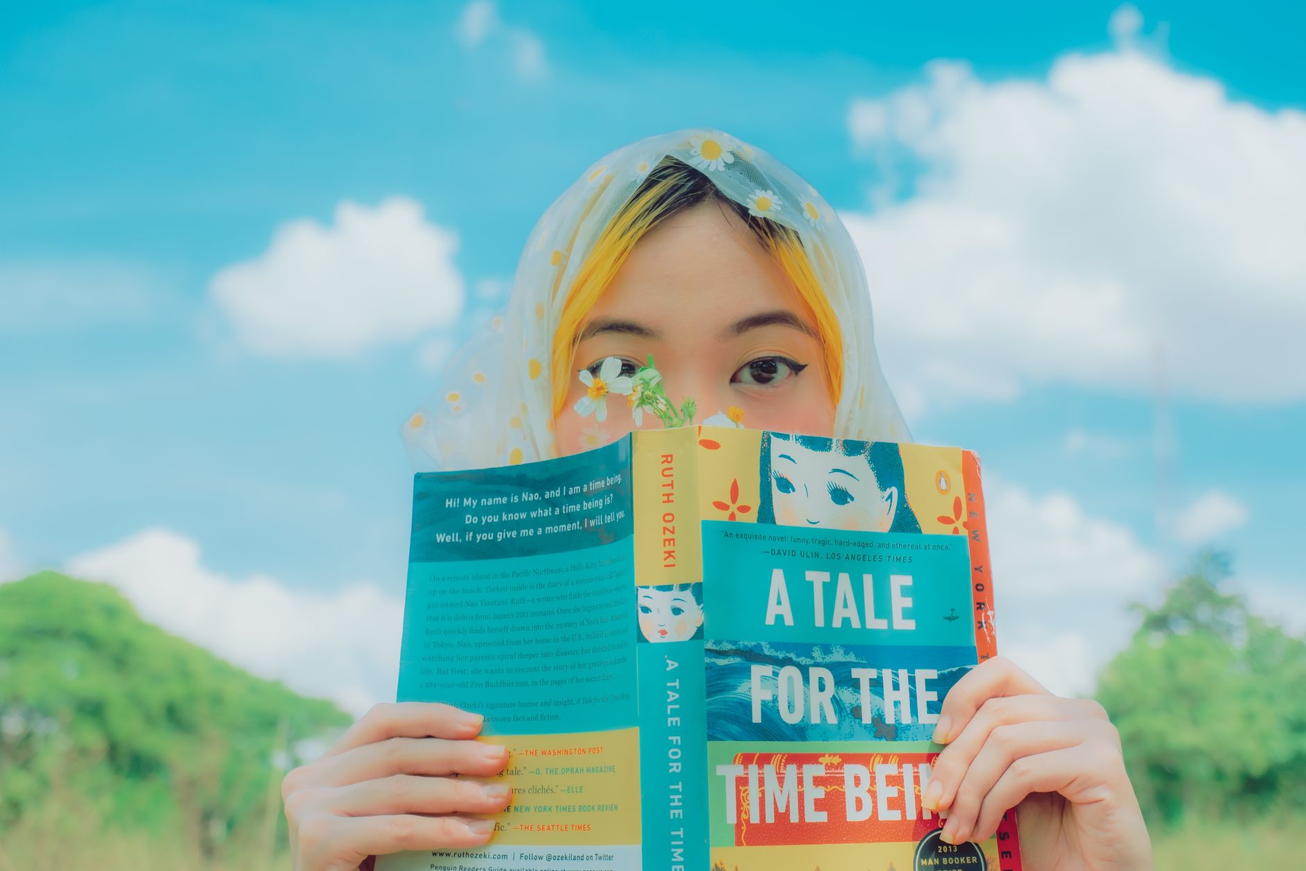 Storytelling marketing adalah teknik pemasaran yang menggunakan cerita untuk meningkatkan keterlibatan pelanggan